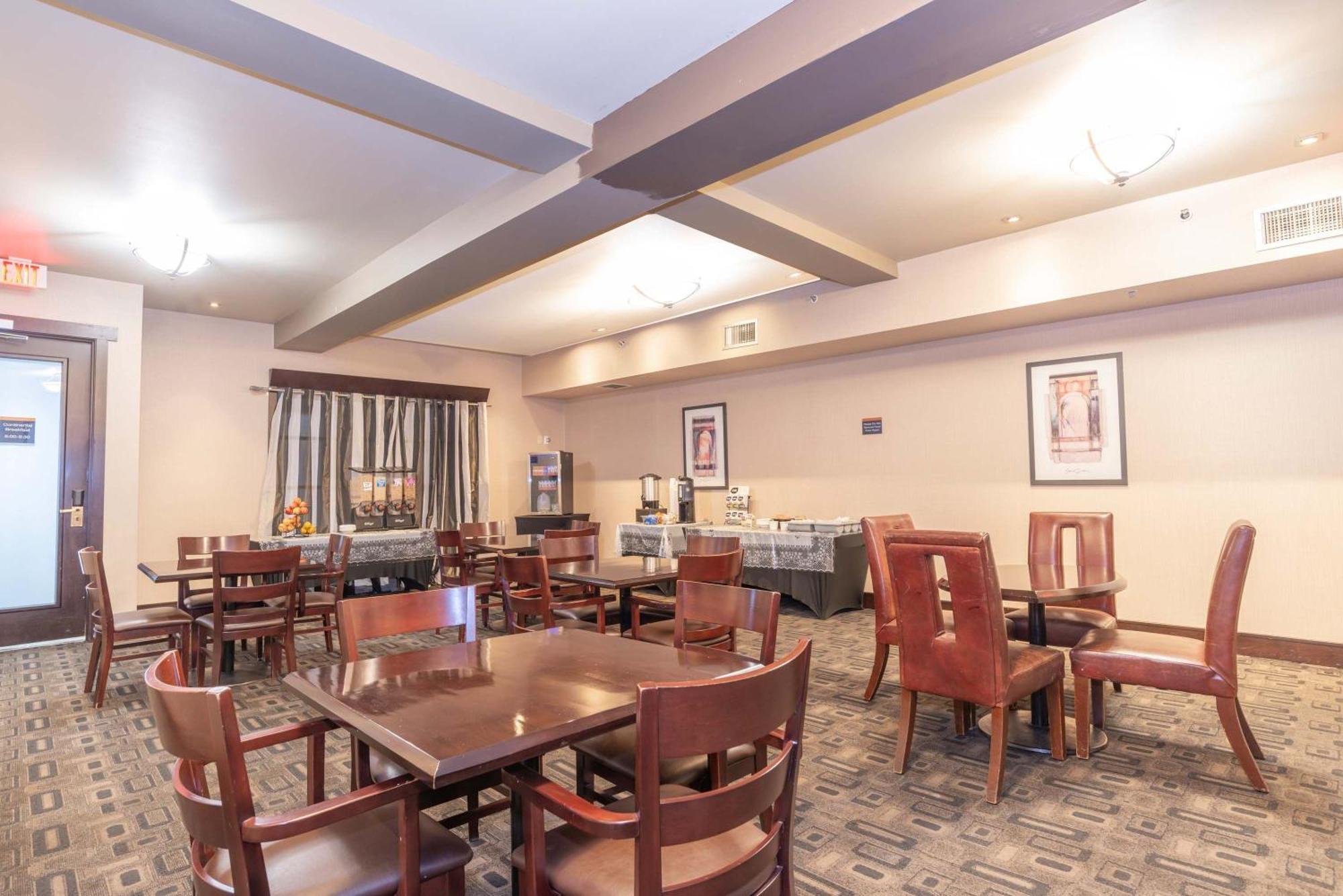 Sandman Hotel Castlegar Dış mekan fotoğraf