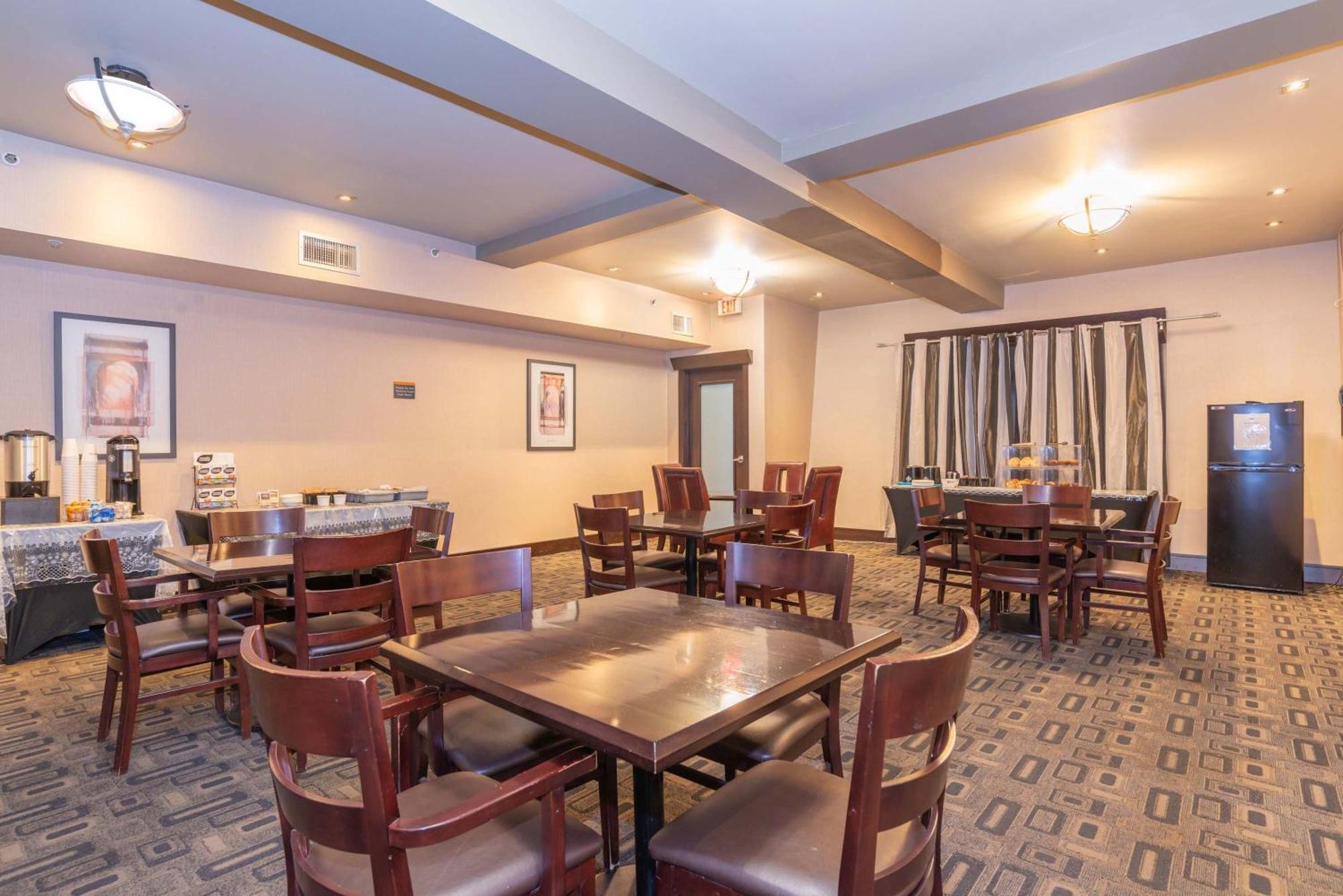 Sandman Hotel Castlegar Dış mekan fotoğraf